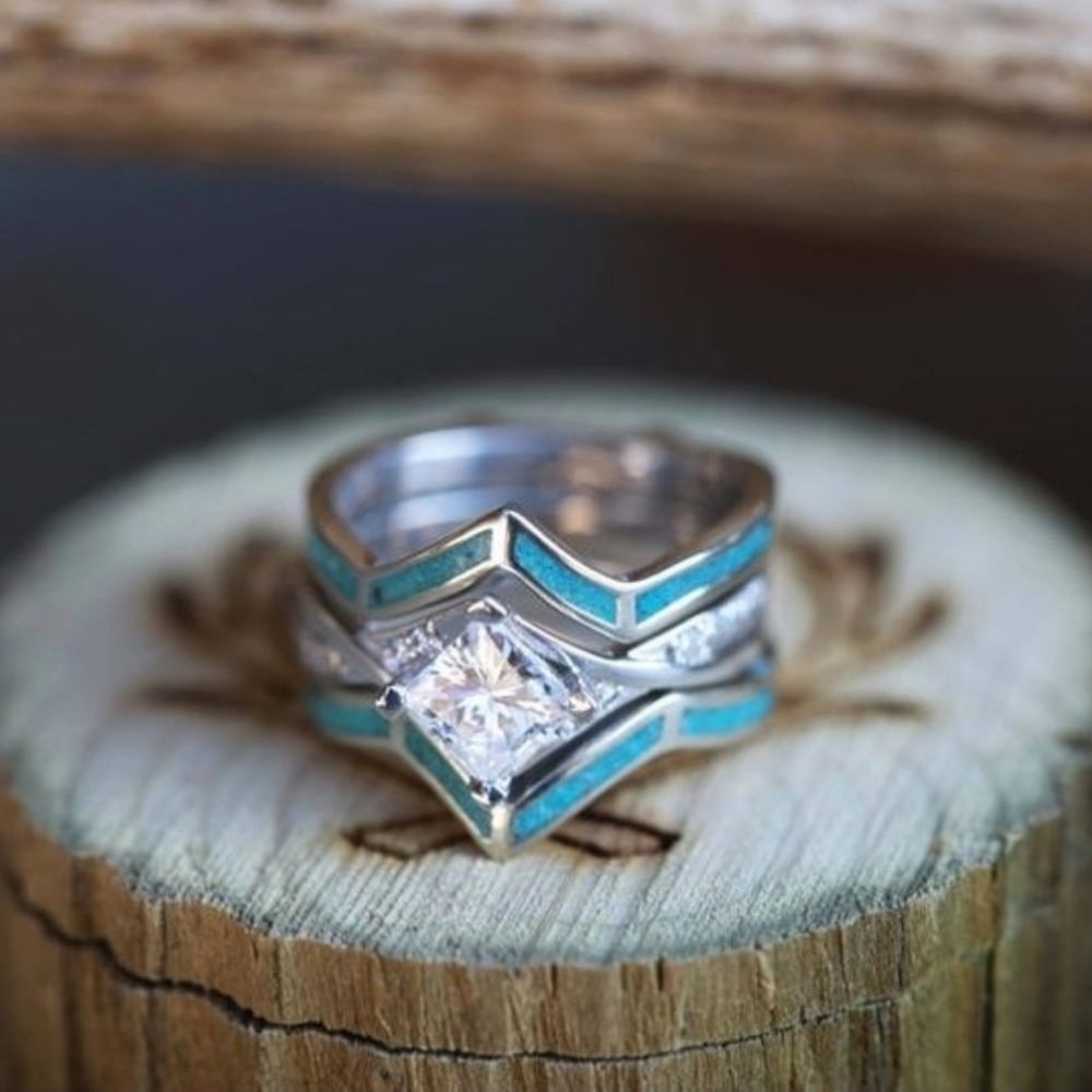 Womens size 7 ring set